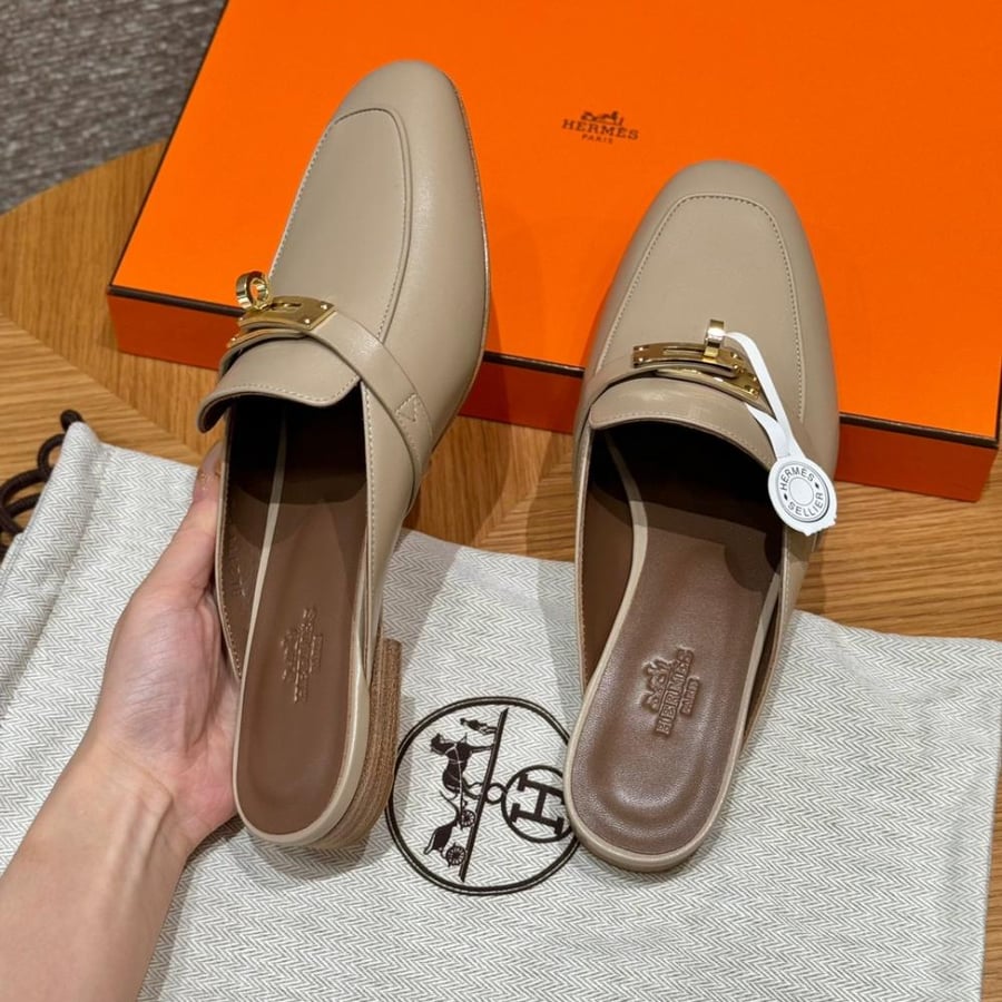 Sandal