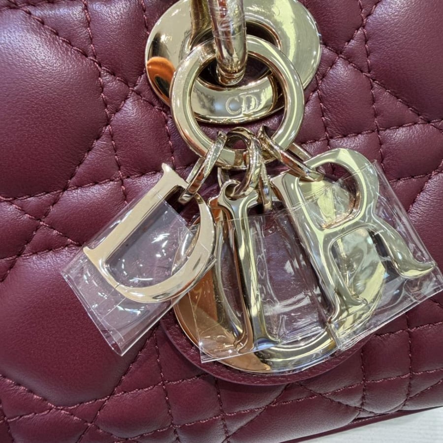 Mini bag ( المقاس الجديد ١٩ سم.)