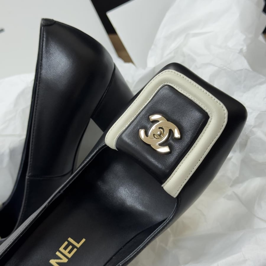 C sandal