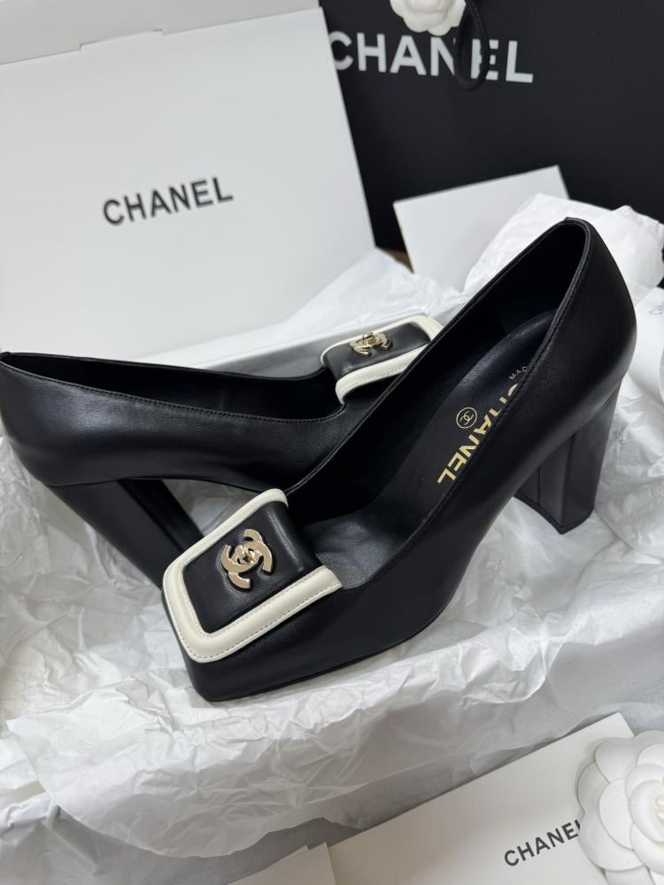 C sandal