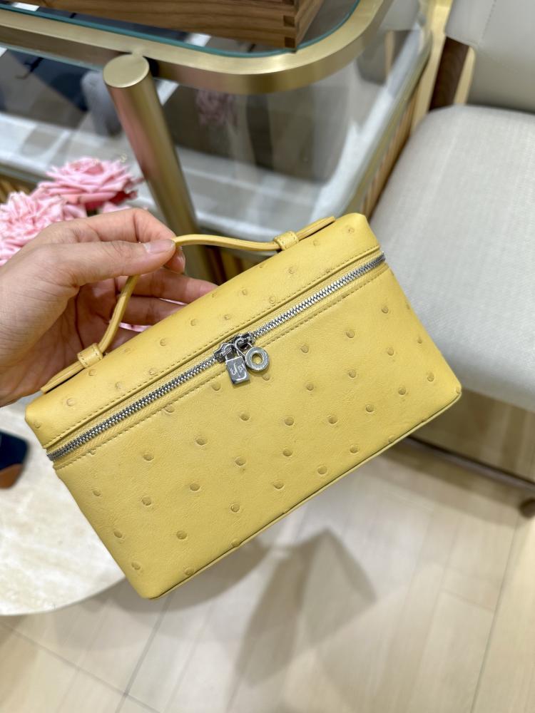 lp  جلد نعام طبيعي