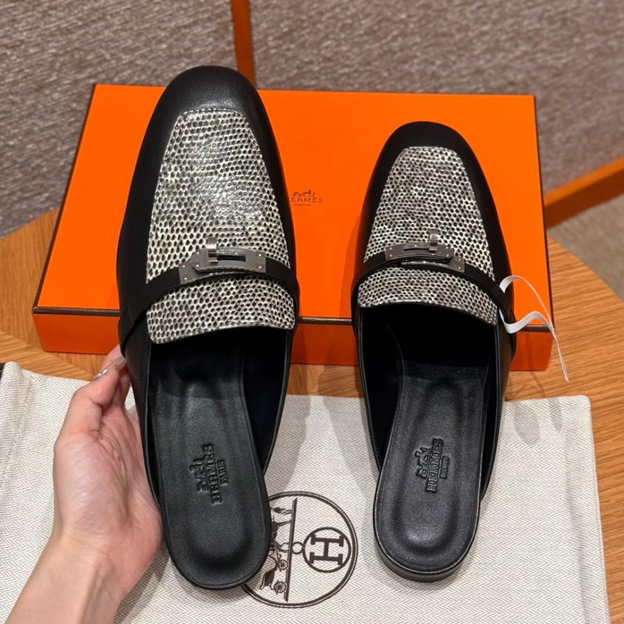 Sandal