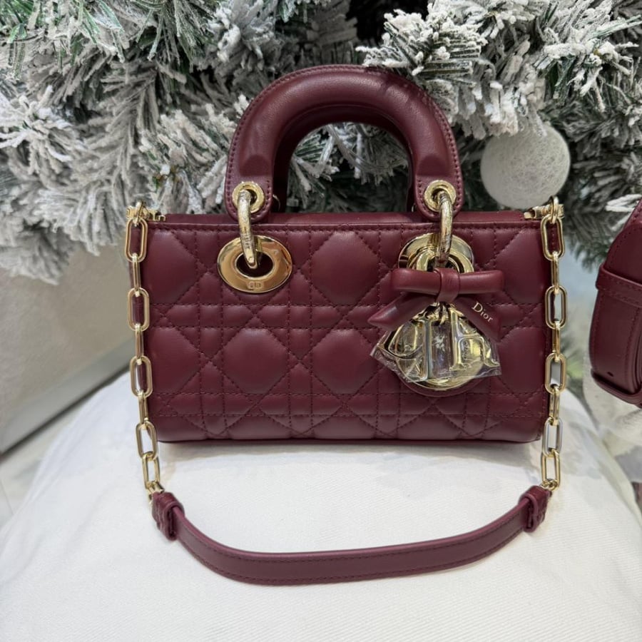 Mini bag ( المقاس الجديد ١٩ سم.)