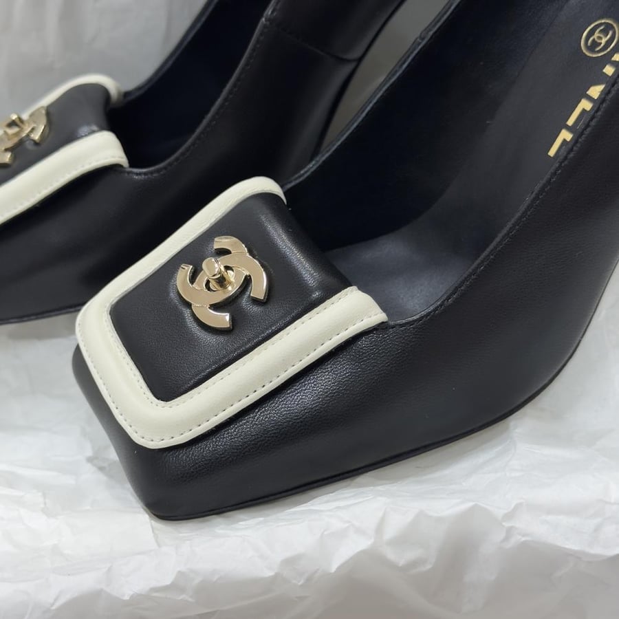 C sandal