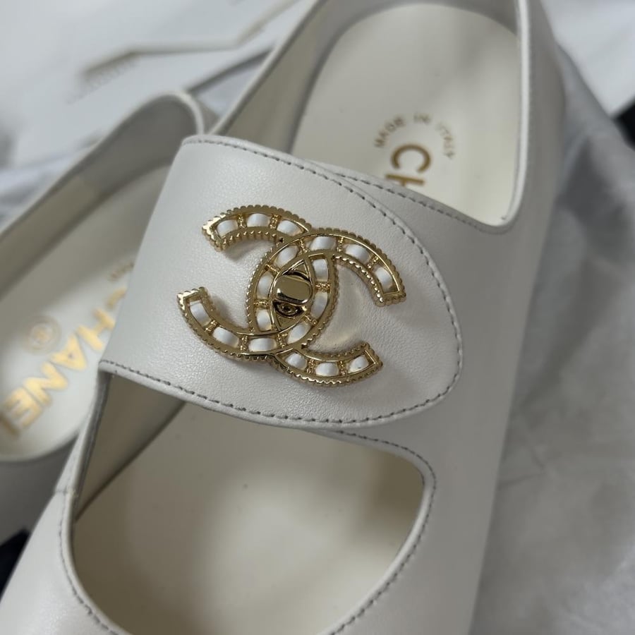 C sandal