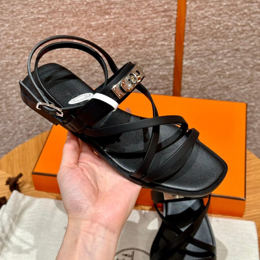 SANDAL