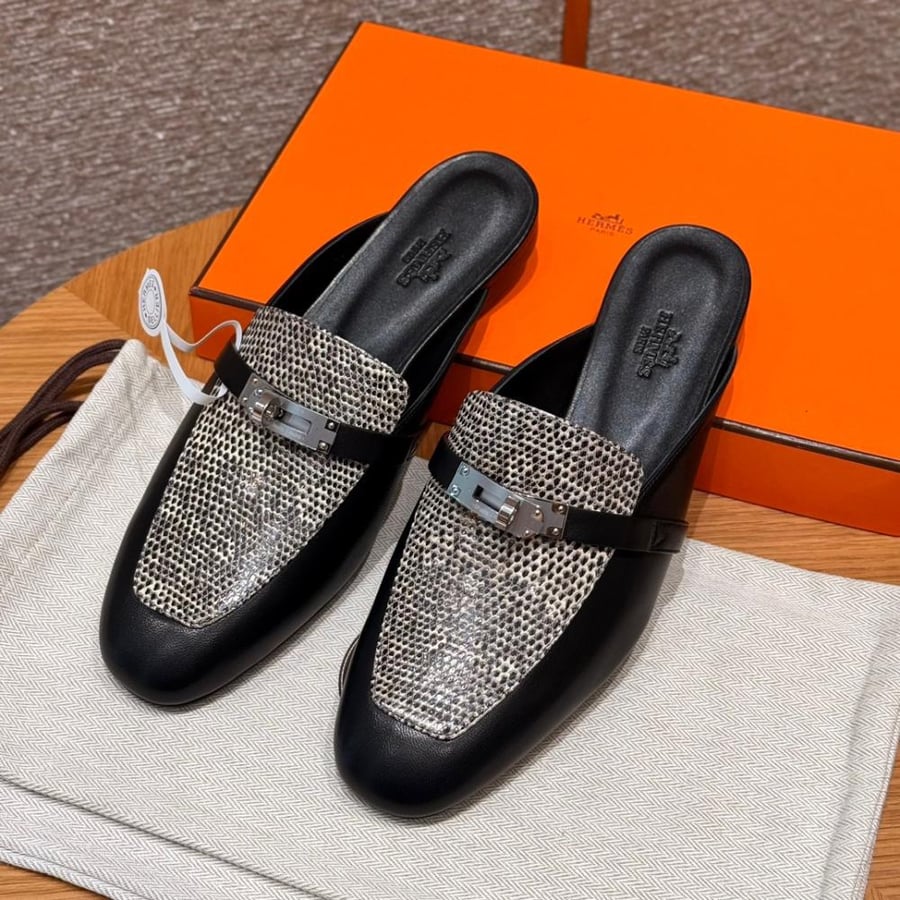 Sandal