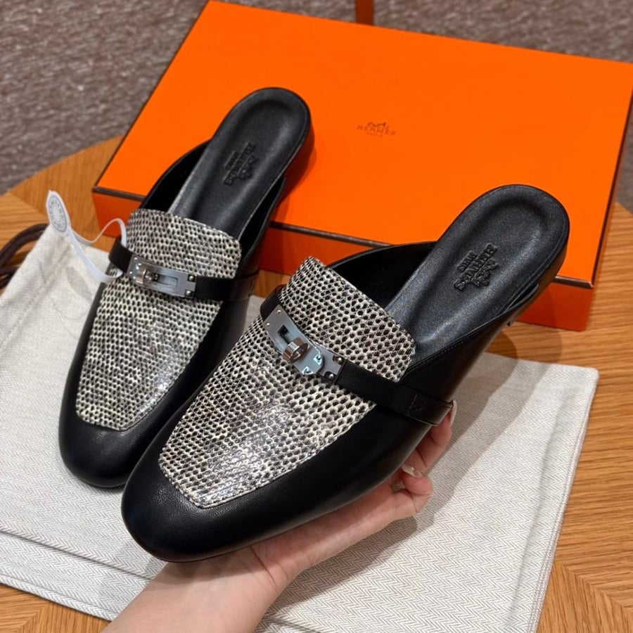 Sandal