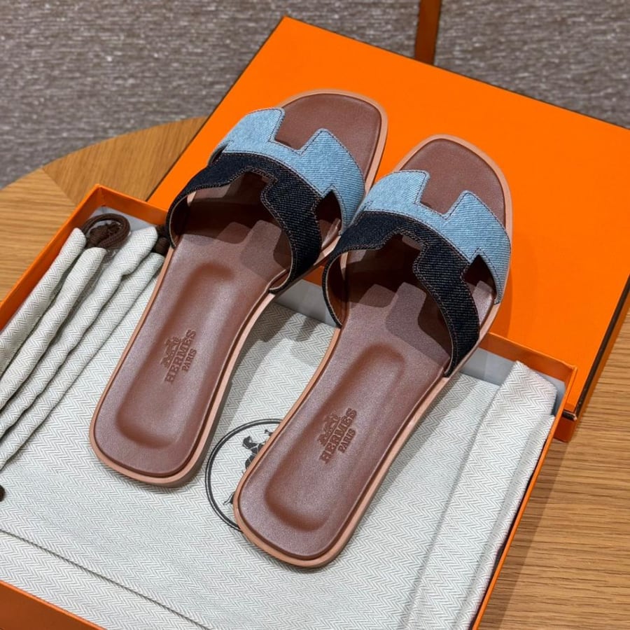 Sandal