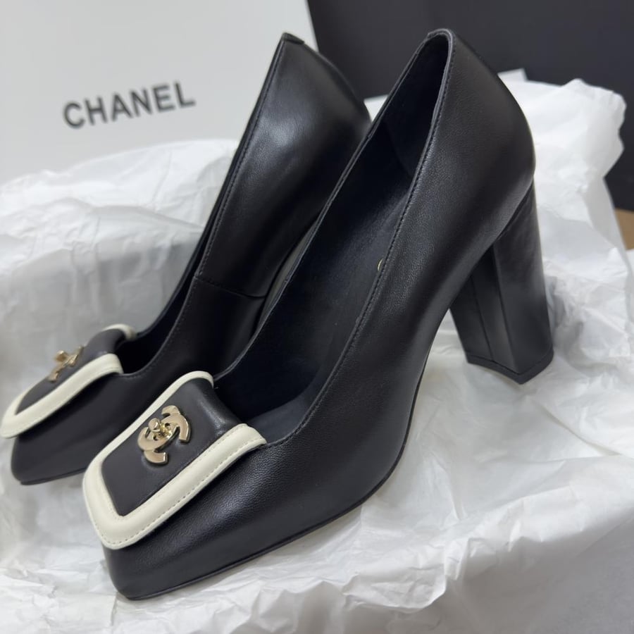 C sandal