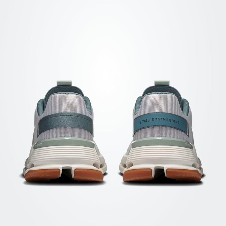 شوز اون رننق Cloudnova Form 2