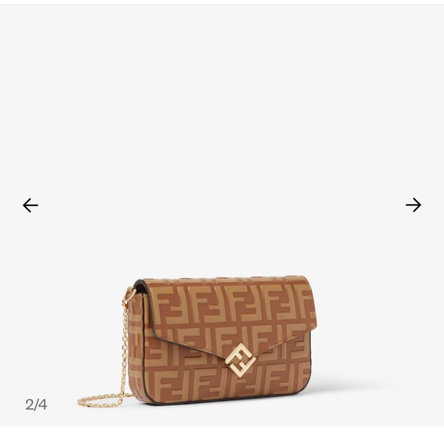 فندي FF Diamonds chain wallet