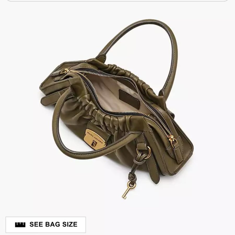 شنطه مارك جاكوبس الحجم سمول THE CRISTINA SMALL SATCHEL