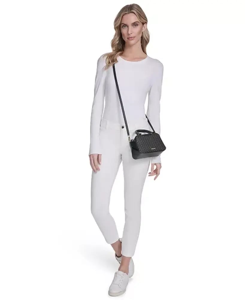 شنطه كالفن كلاين ميديم Akari Signature Medium Crossbody Handbag