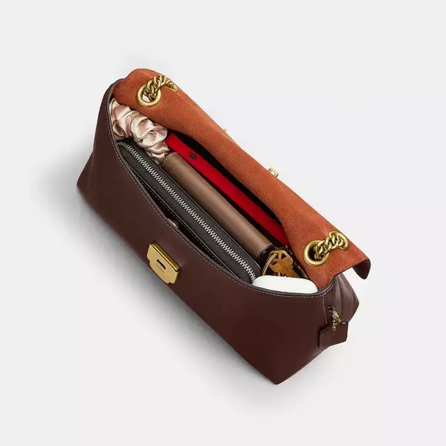 شنطه كوتش بوتيك Chelsea Shoulder Bag 30
