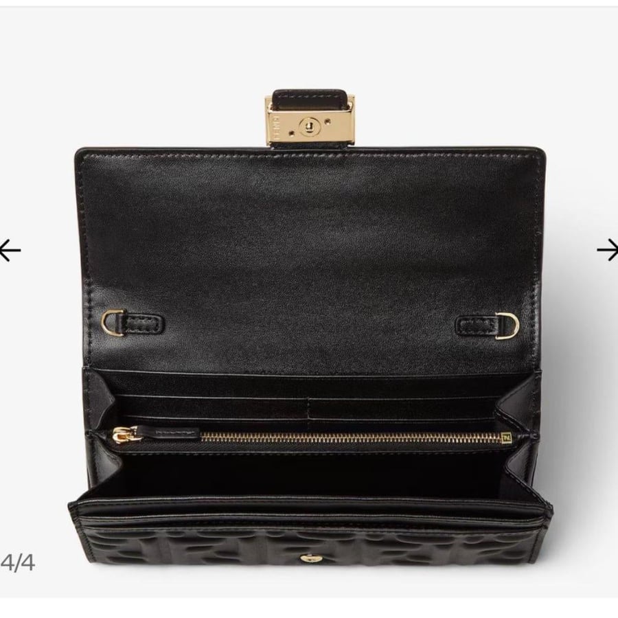 فندي Cartera continental Baguette con cadena
