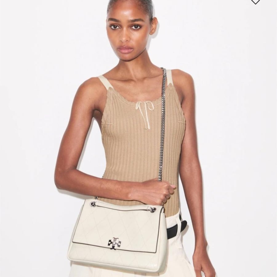 شنطه تورى بوتيك الحجم الكبير CHARLIE QUILTED SHOULDER BAG