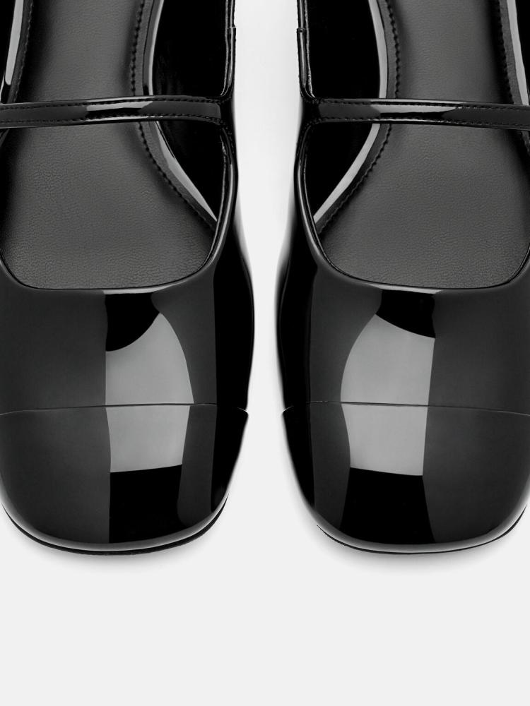 حذاء بيدرو Cap-Toe Ballerina Flats
