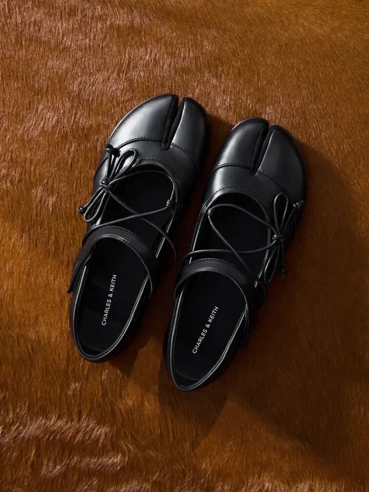حذاء تشارلز آند كيث Aether Lace-Up Split-Toe Mary Jane Flats
