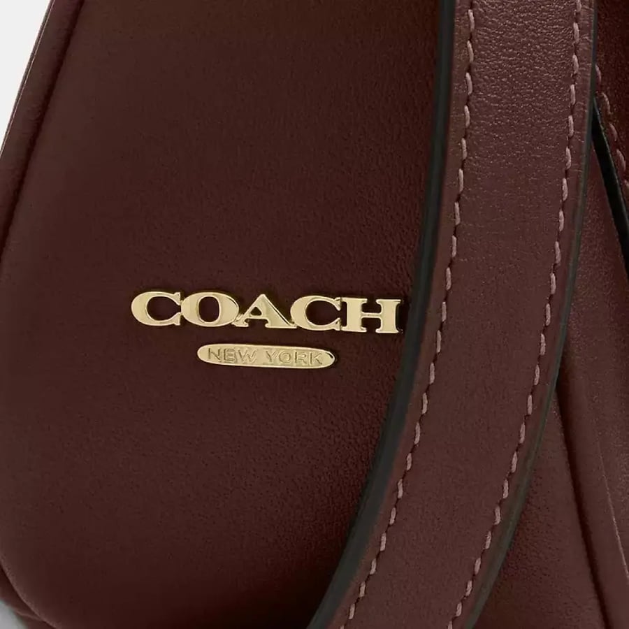 شنطه كوتش  Ashton Bag