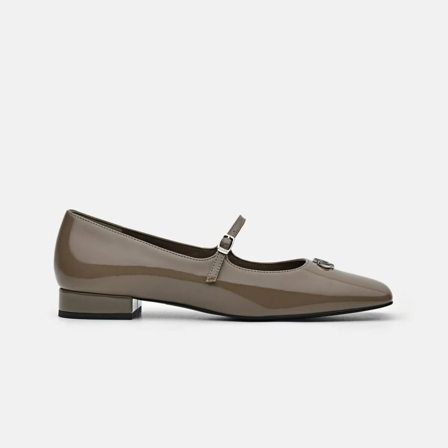 حذاء بيدرو كعب 2 سم PEDRO Studio Leather Mary Jane Flats