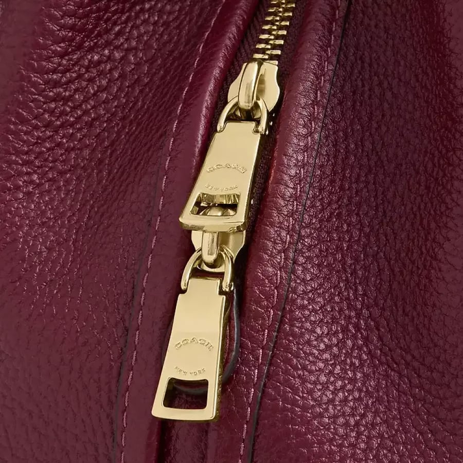 شنطه كوتش Erin Shoulder Bag