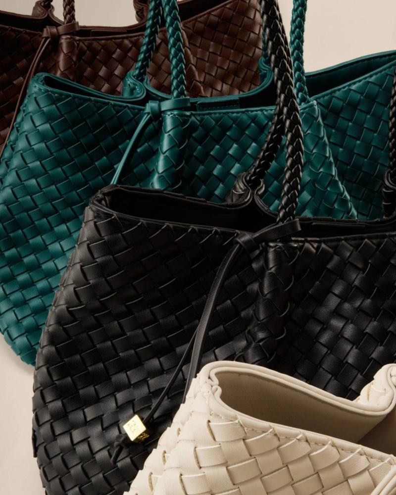 Nova Small Shoulder Tote