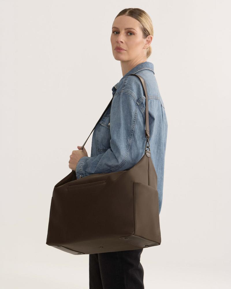شنطه مينا باي  Emmy Nylon Carryall
