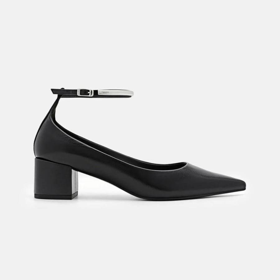 كعب بيدرو 4.5 سم lia Leather Heel Pumps