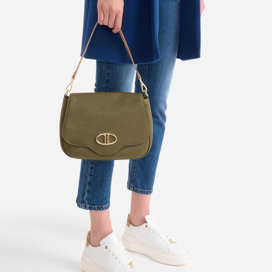 شنطه الفيرو مارتينى