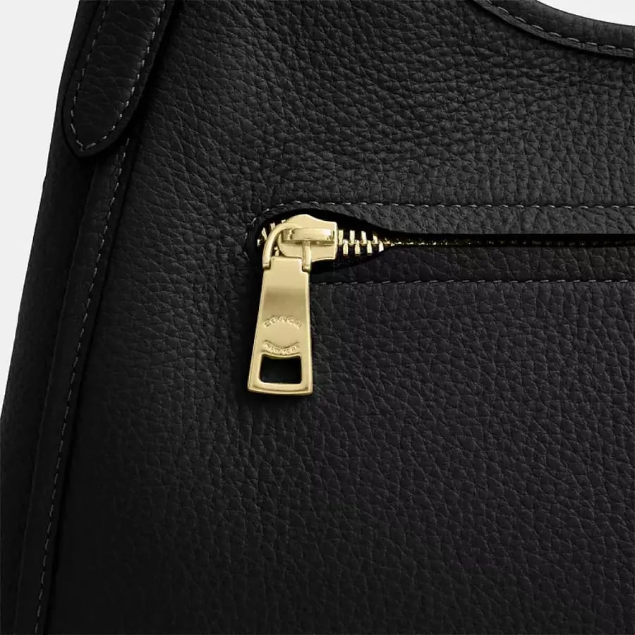 شنطه كوتش Erin Shoulder Bag