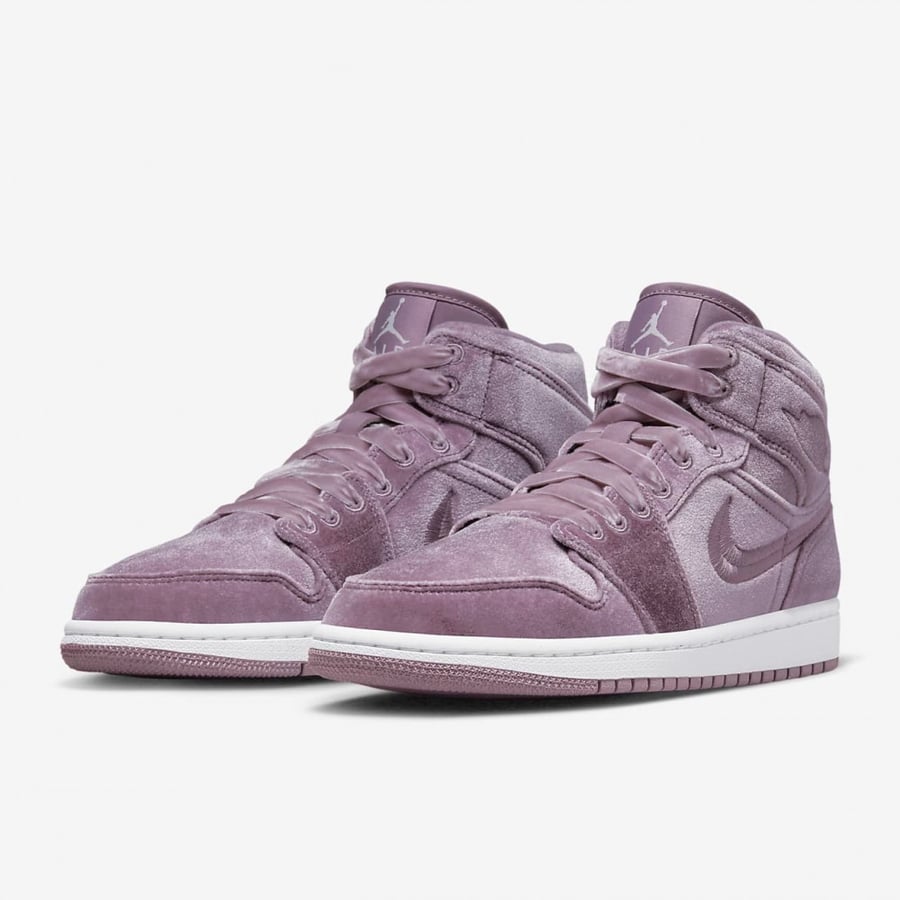 Nike Jordan 1 mid