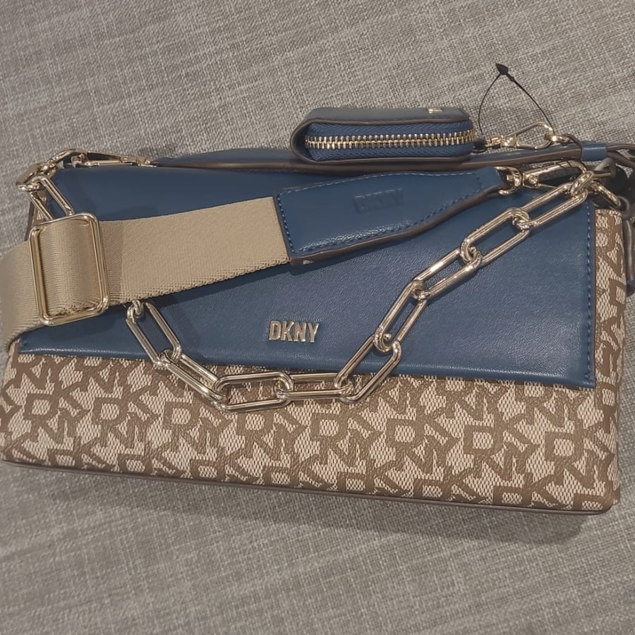 حقيبة دكني - DKNY