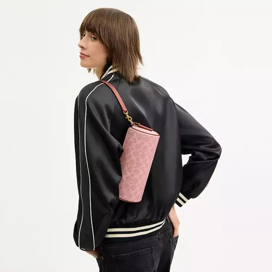 شنطه كوتش بوتيك Barrel Bag
