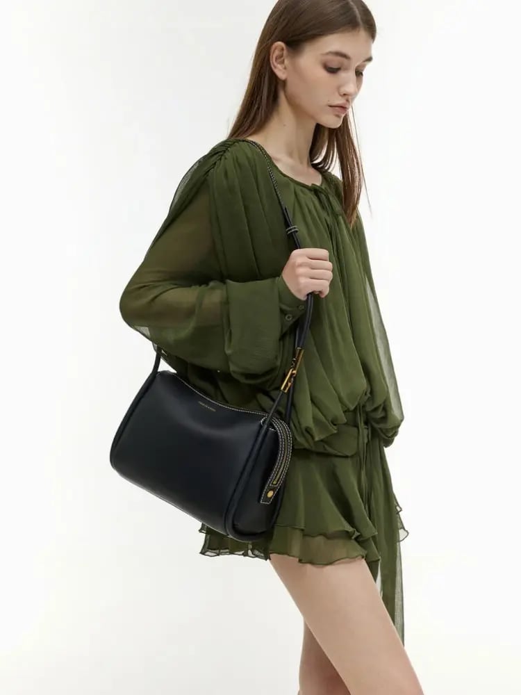شنطه تشارلز اند كيث Lyla Tubular Slouchy Shoulder