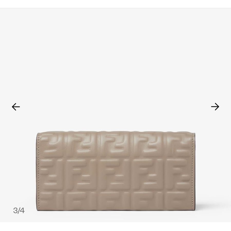 فندي Baguette continental wallet with chain