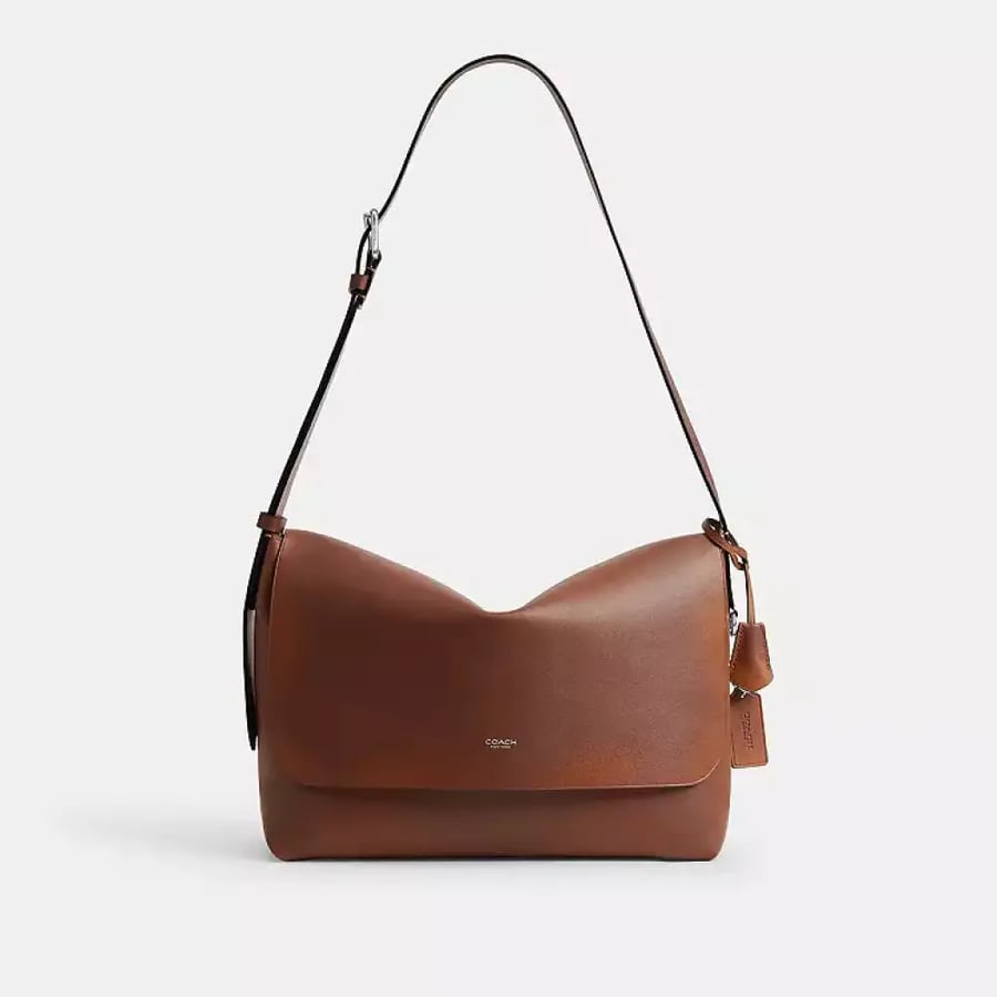 شنطه كوتش اوت لت Ludlow Messenger Bag