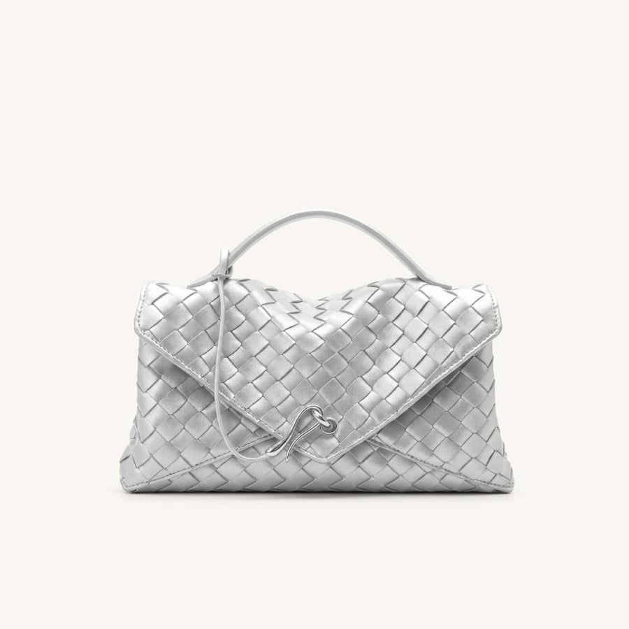 شنطه  JW PEI Celeste Woven Envelope Bag