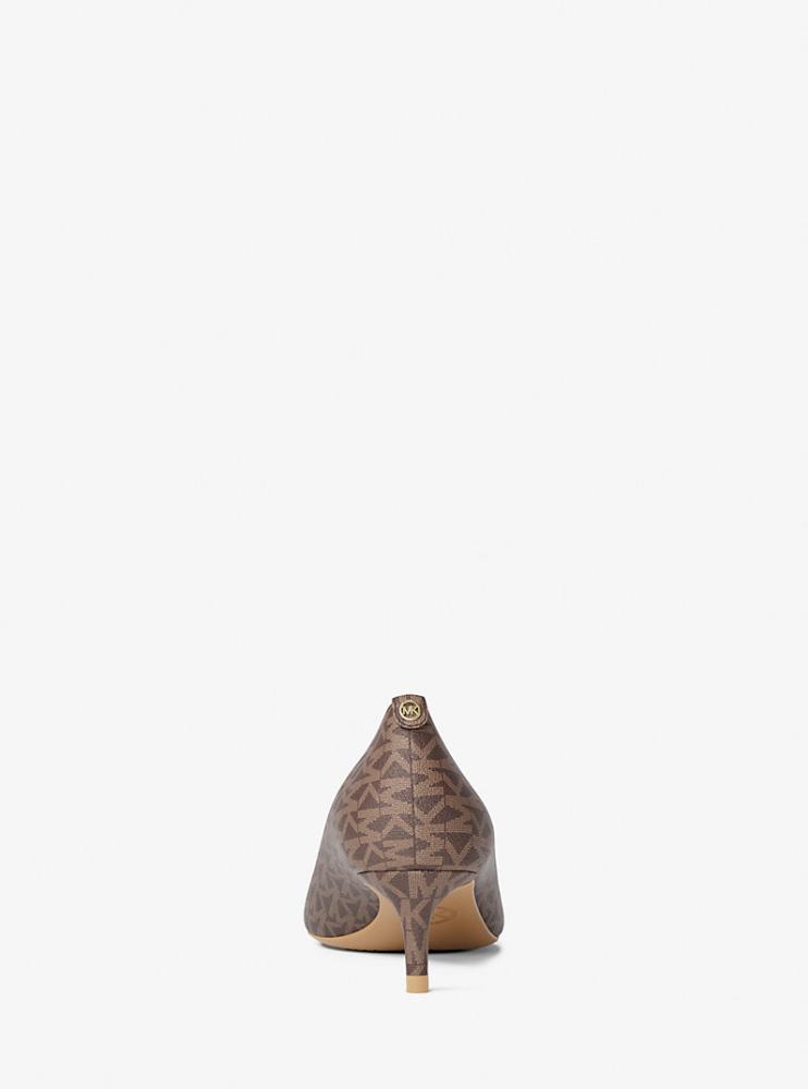 كعب مايكل كورس