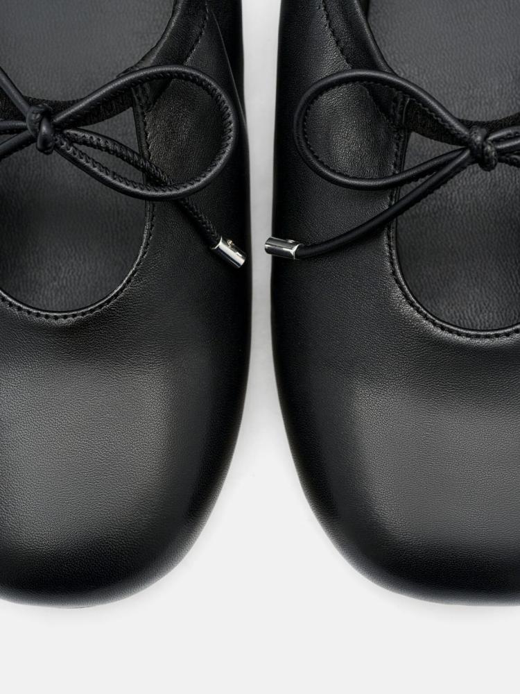 حذاء بيدرو Leather Bowtie Ballerina Flats