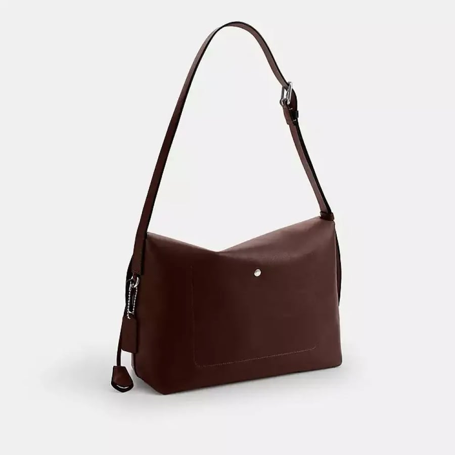 شنطه كوتش اوت لت Ludlow Messenger Bag