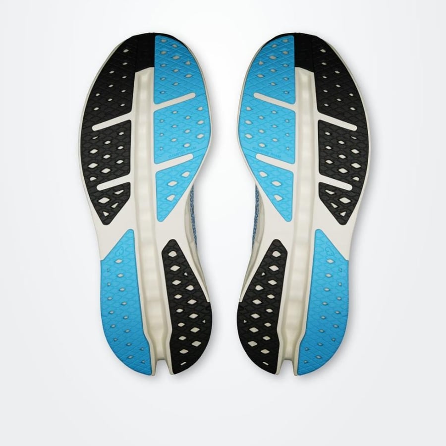 شوز اون رننق cloudsurfer Max