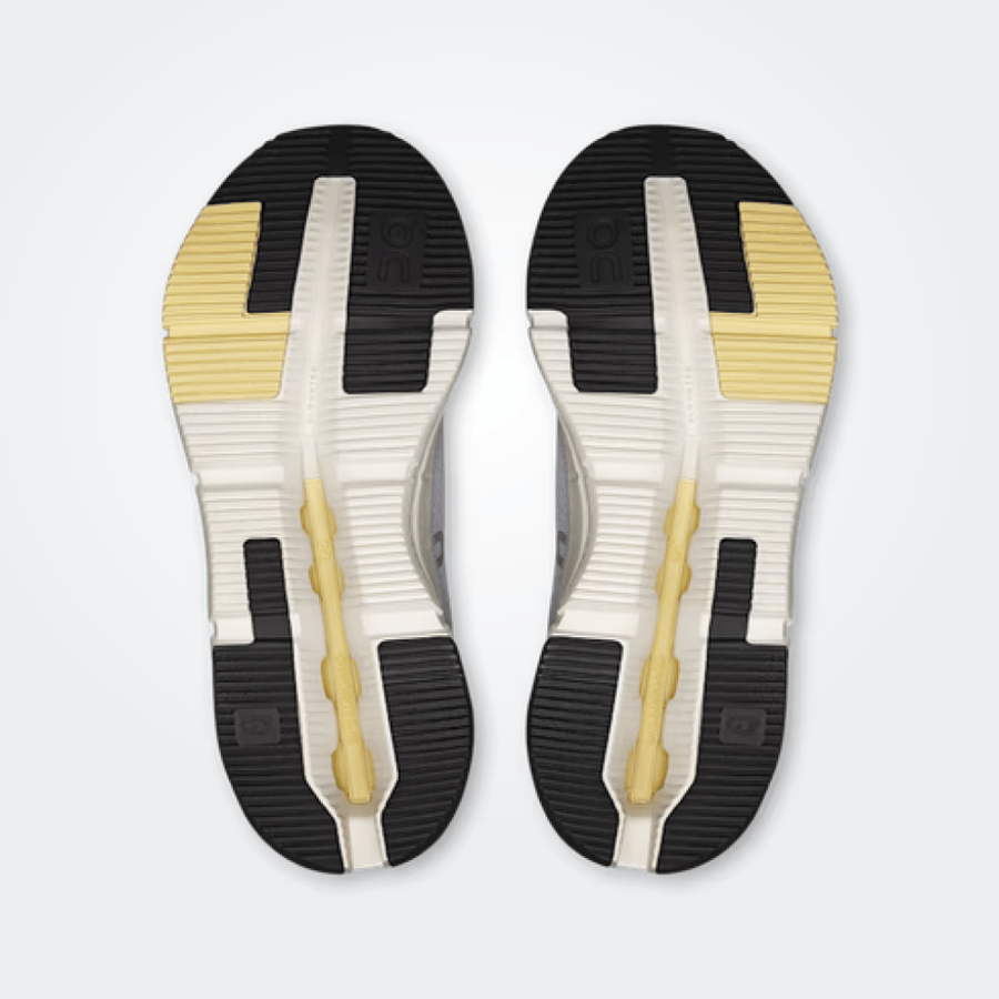 On Running Shoes Cloudnova 2 - نسائي