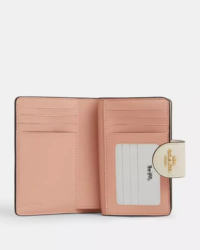 محفظه كوتش Medium Corner Zip Wallet