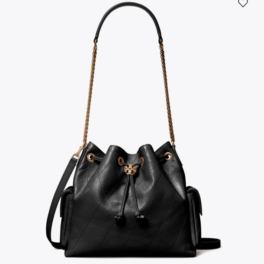 حقيبة توري بورش شارلي الحجم الصغير CHARLIE QUILTED DRAWSTRING SHOULDER BAG