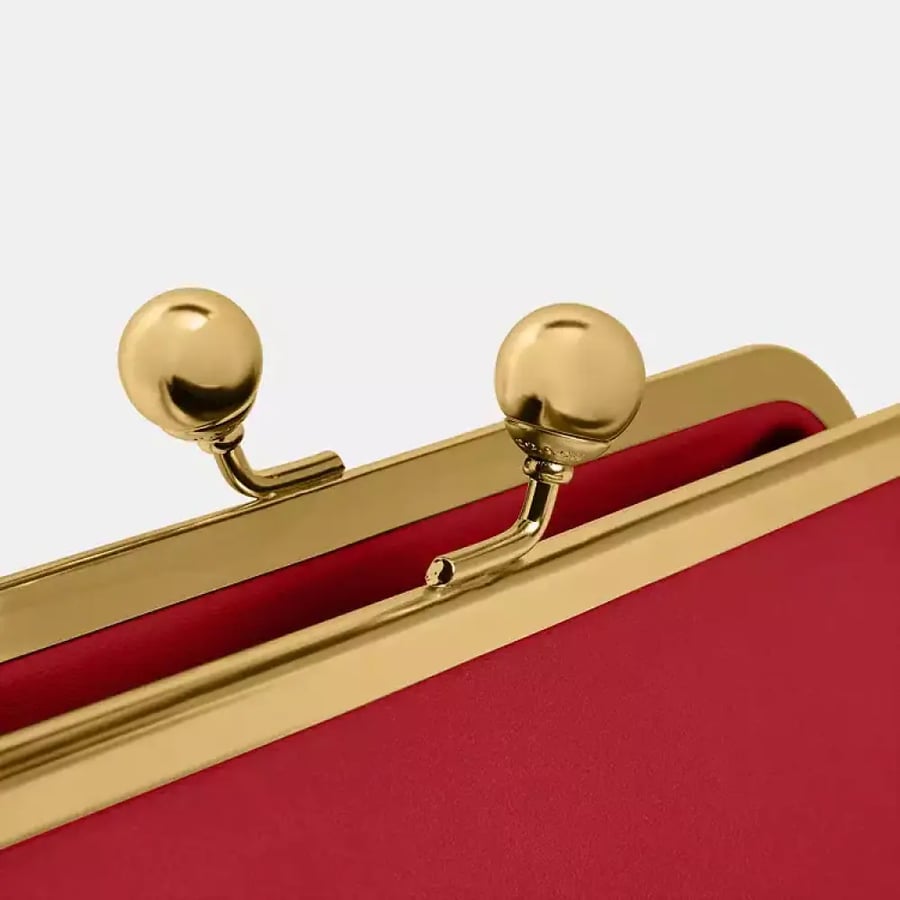 شنطه كوتش Kisslock Frame Bag 30