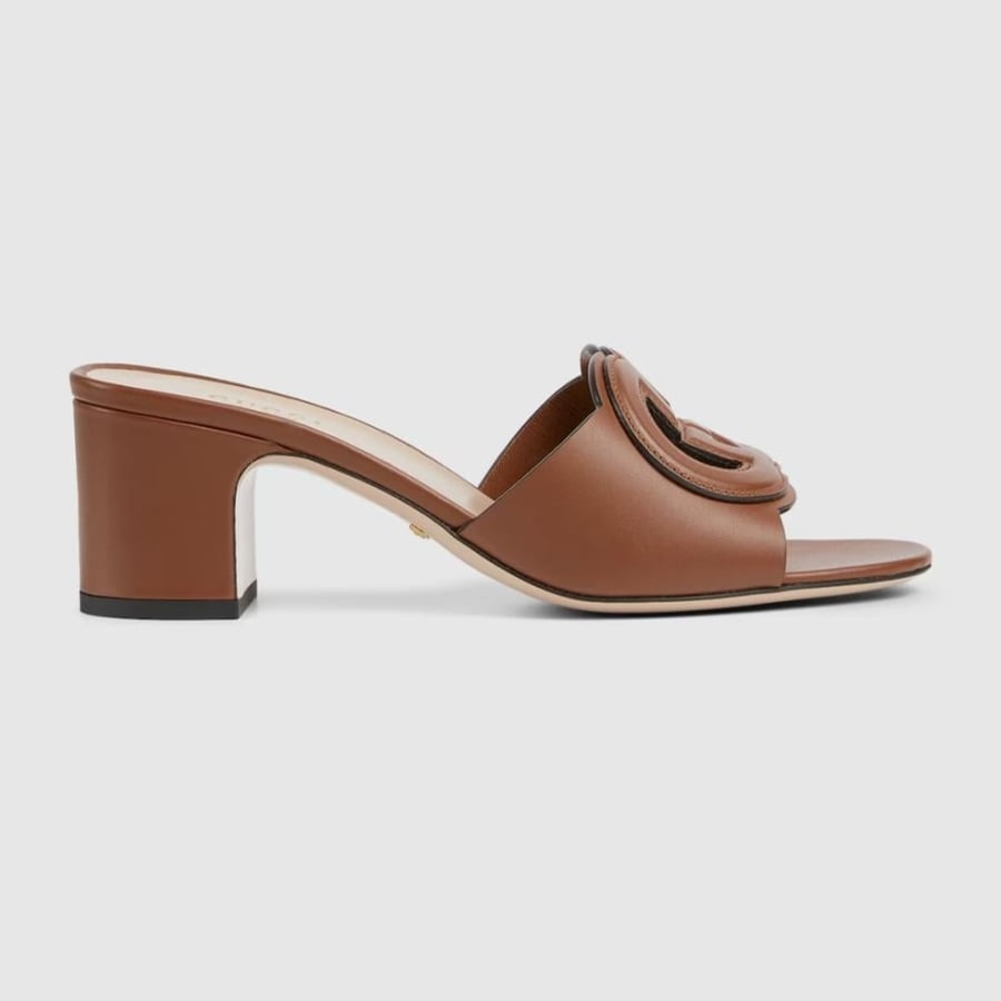 كعب قوتشي 5.5 سم Sandalia tipo chancla GG entrelazada de mujer