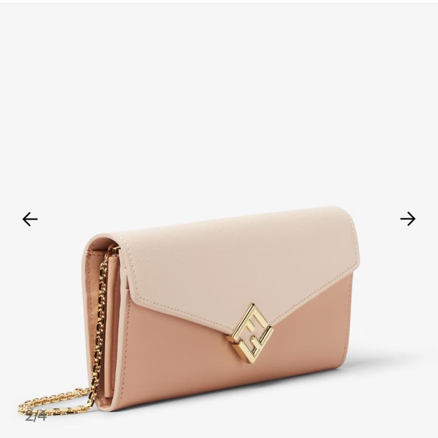 فندي FF Diamonds Continental Wallet with Chain