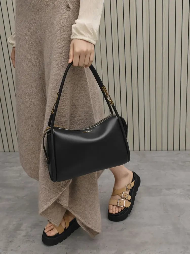 شنطه تشارلز اند كيث Lyla Tubular Slouchy Shoulder
