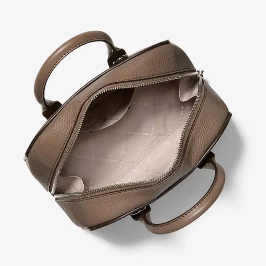 شنطه مايكل كورس Ashton Small Messenger Bag